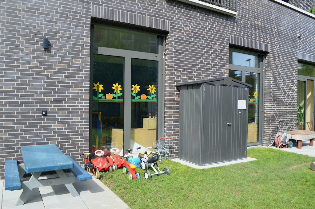 Montessori House of Kids - garden